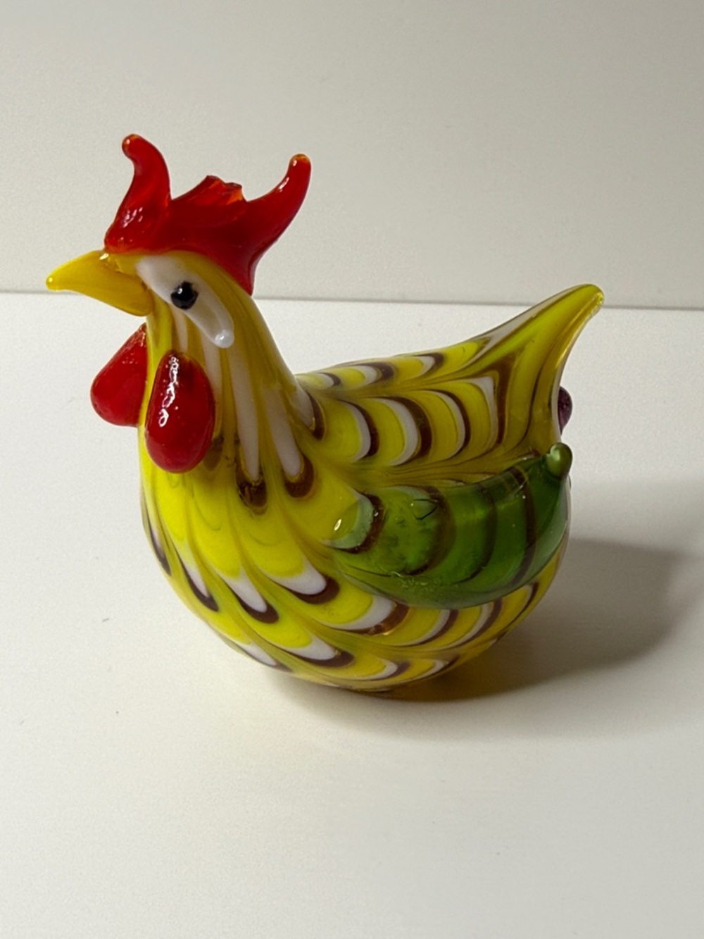 Imperfect Lenox Yellow Glass Chicken Figurine vintage brightly colored glass - Picture 4 of 13